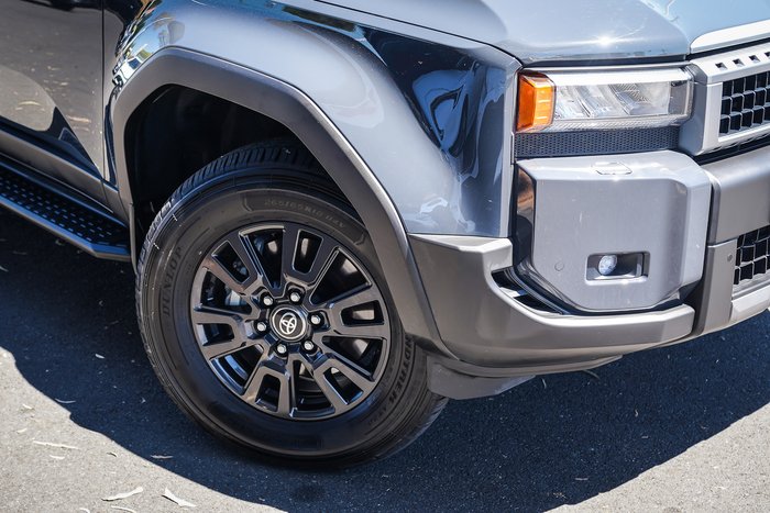2025 Toyota PRADO GXL