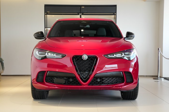2025 Alfa Romeo Stelvio Quadrifoglio
