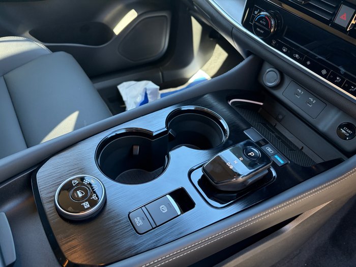 2025 NISSAN T33 STL