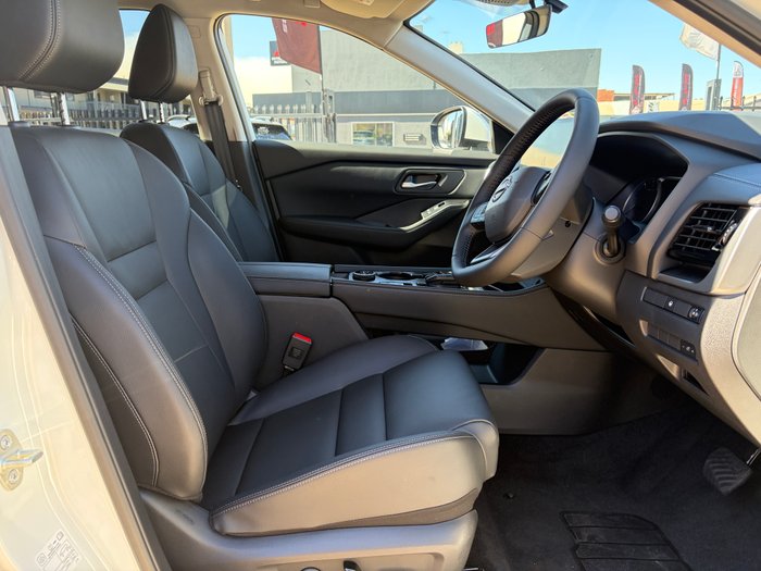 2025 NISSAN T33 STL