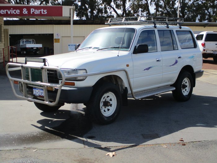 2000 Toyota Landcruiser GXL HZJ105R White