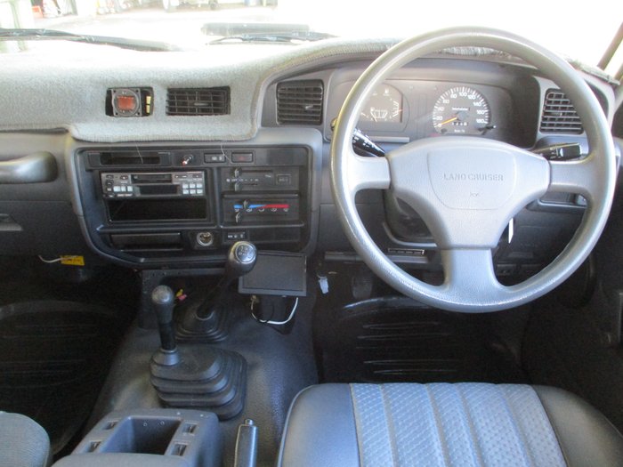2000 Toyota Landcruiser GXL HZJ105R White