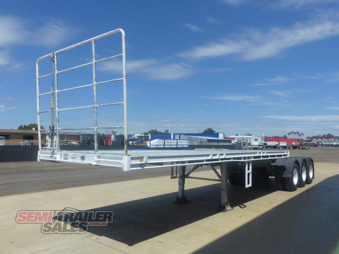 2009 Maxitrans 12 Pallet Flat Top A Trailer
