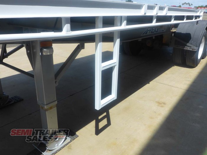 2009 Maxitrans 12 Pallet Flat Top A Trailer