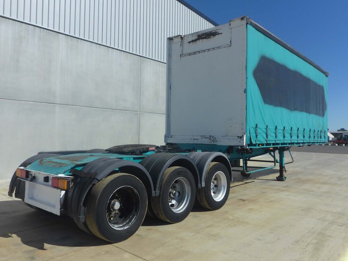 1997 Freighter 12 Pallet Curtainsider A Trailer