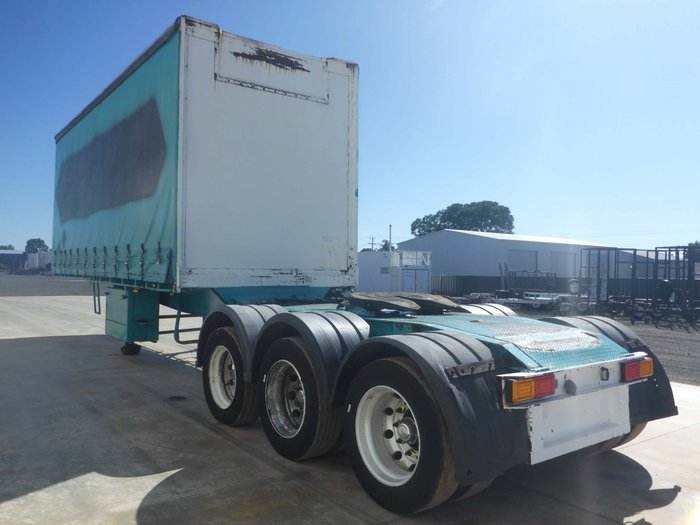 1997 Freighter 12 Pallet Curtainsider A Trailer