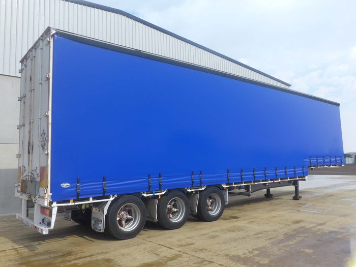 1998 Freighter 22 Pallet Dropdeck Curtainsider with Mezz