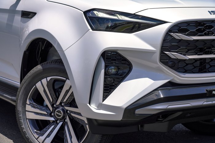 2025 Isuzu MU-X LS-T