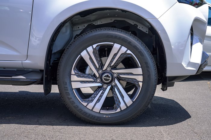 2025 Isuzu MU-X LS-T