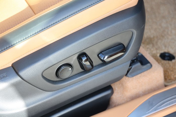 2023 Lexus RZ 450e RZ 450e Luxury EM 71.4 kWh Battery Automatic Wagon 1L24360 001