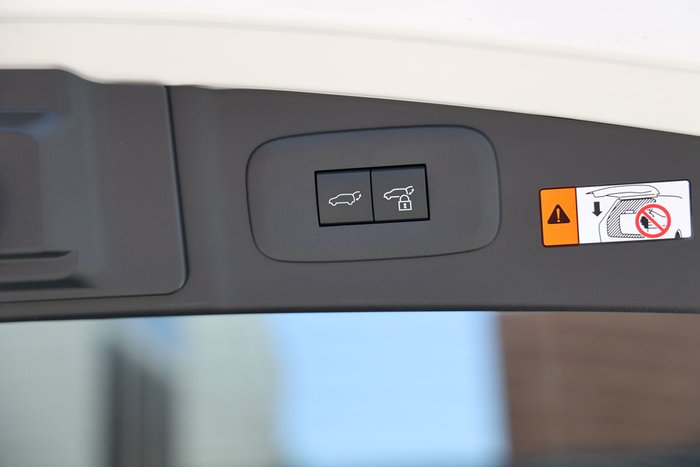 2023 Lexus RZ 450e RZ 450e Luxury EM 71.4 kWh Battery Automatic Wagon 1L24360 001