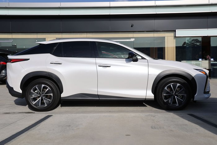 2023 Lexus RZ 450e RZ 450e Luxury EM 71.4 kWh Battery Automatic Wagon 1L24360 001