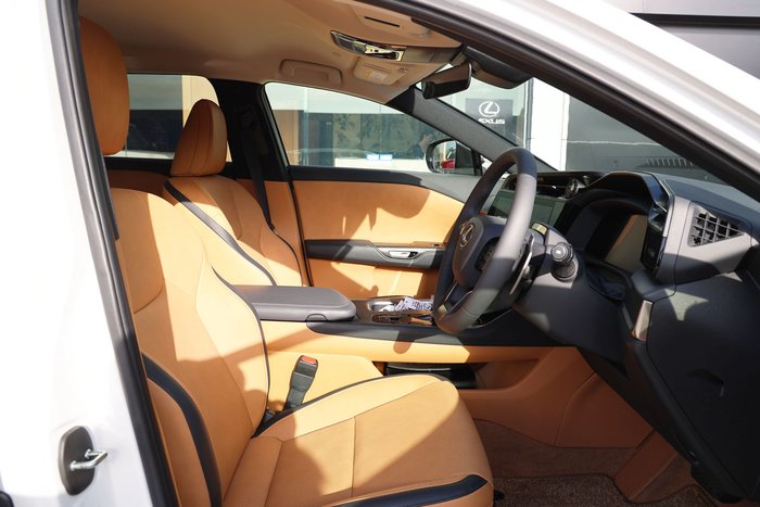 2023 Lexus RZ 450e RZ 450e Luxury EM 71.4 kWh Battery Automatic Wagon 1L24360 001