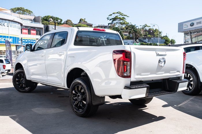 2024 Mazda BT-50 XT