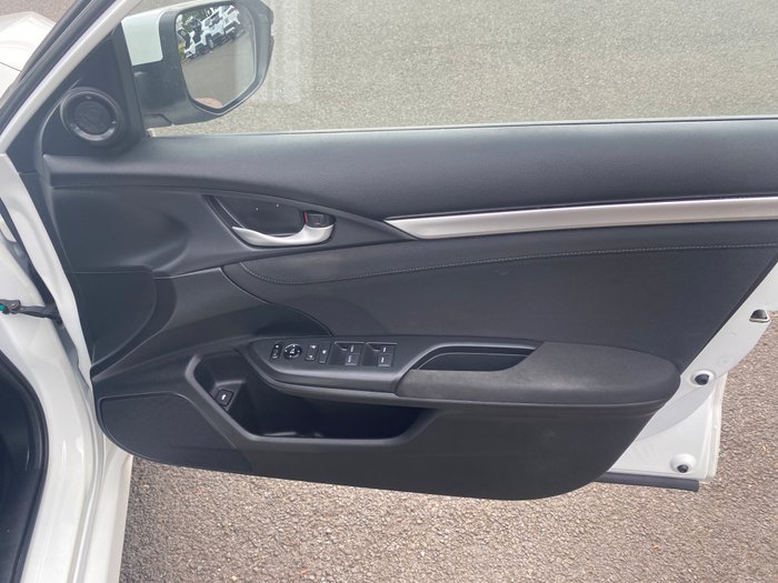 2017 HONDA CIVIC VTi-S