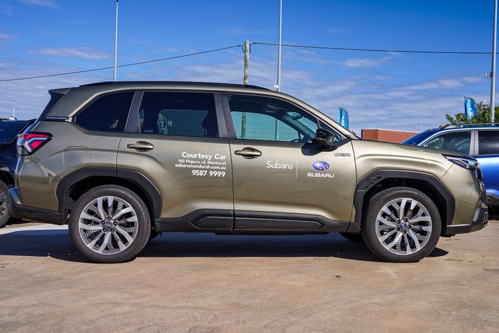 2025 Subaru FORESTER