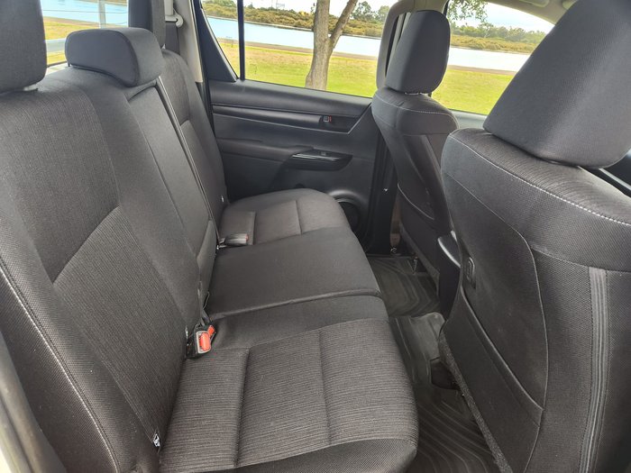 2020 Toyota Hilux SR