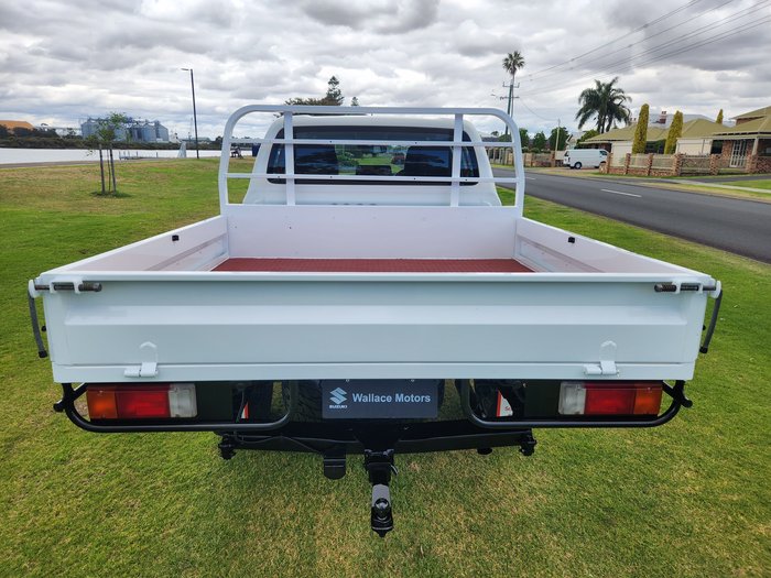 2020 Toyota Hilux SR