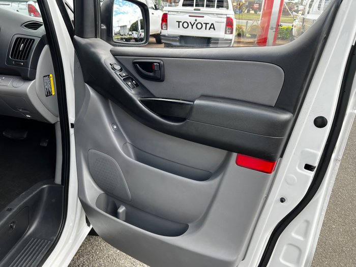 2018 HYUNDAI iLOAD 3S LIFTBACK