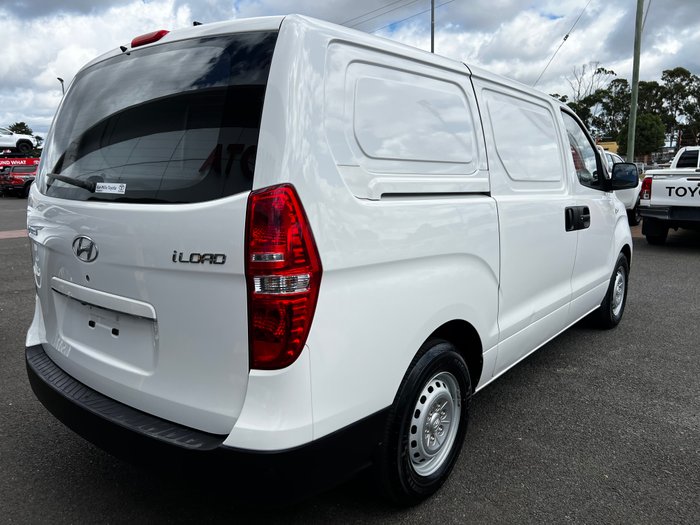 2018 HYUNDAI iLOAD 3S LIFTBACK