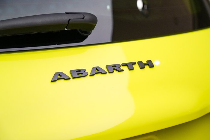 2023 Abarth 500e Turismo