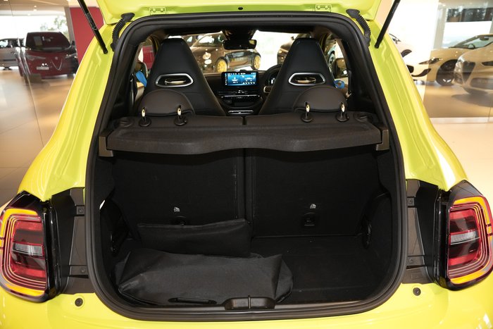 2023 Abarth 500e Turismo