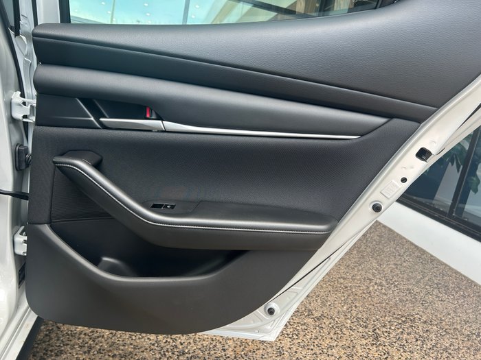 2025 Mazda 3 G20 Pure