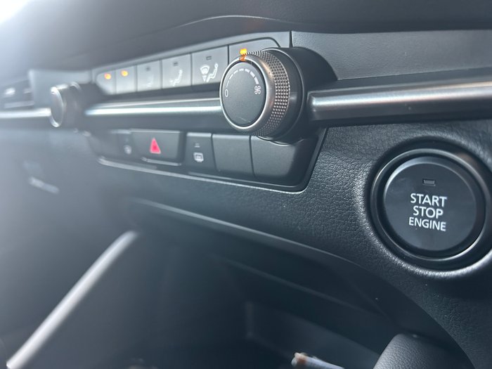 2025 Mazda 3 G20 Pure