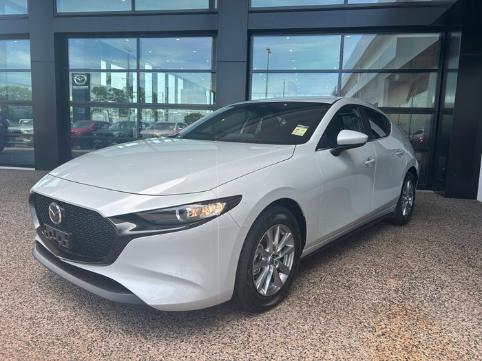 2025 Mazda 3 G20 Pure