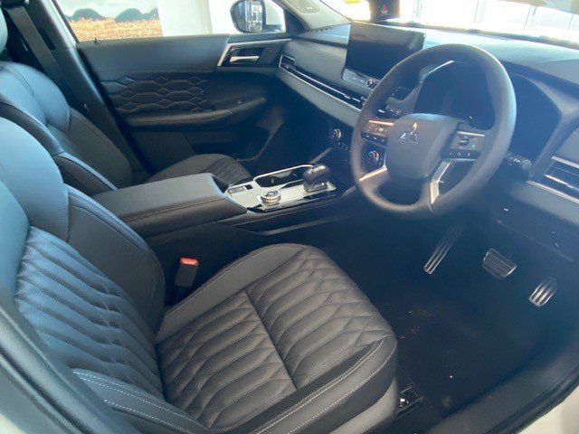 2025 MITSUBISHI Outlander EXCEED