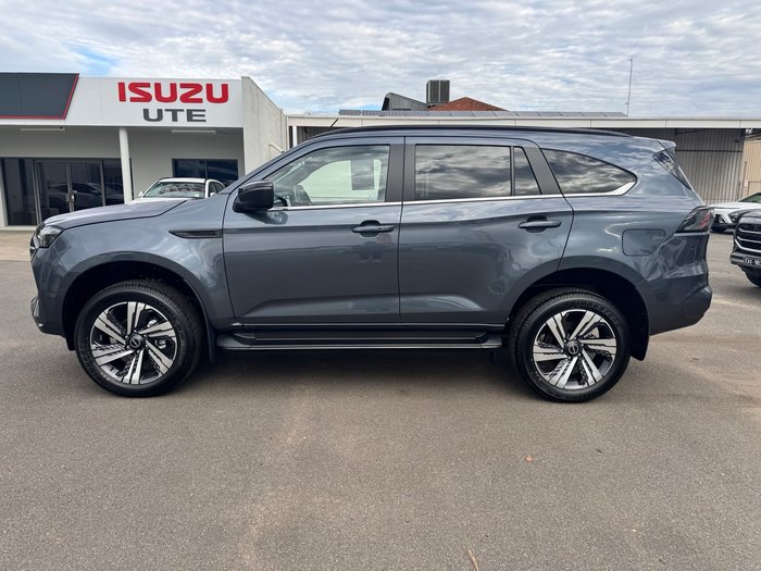 2026 ISUZU MU-X LS-T