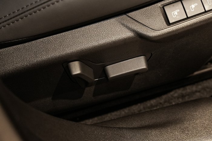 2025 Alfa Romeo Junior Ibrida