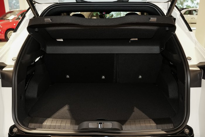 2025 Alfa Romeo Junior Ibrida