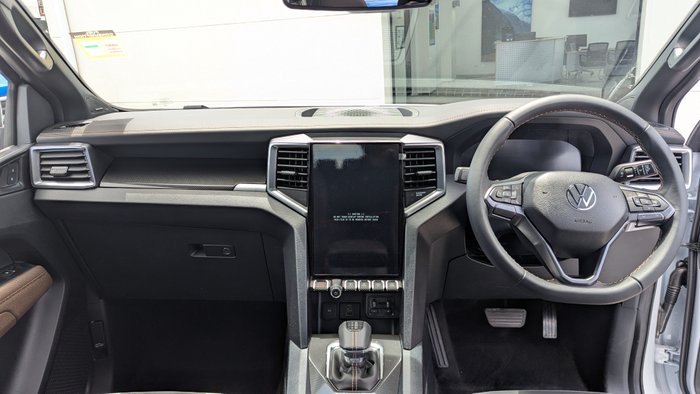 2025 VOLKSWAGEN AMAROK PANAMERICANA