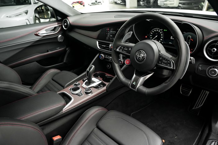 2024 Alfa Romeo Giulia Quadrifoglio Super Sport