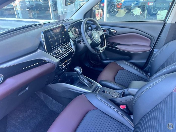 2025 SUZUKI FRONX GLX