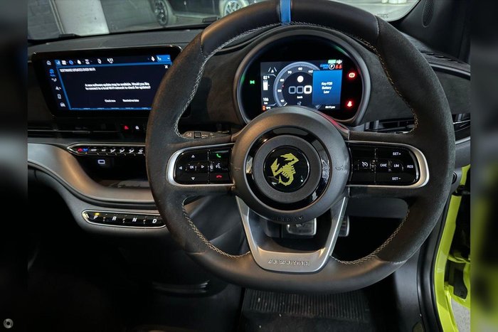 2023 Abarth 500e Scorpionissima