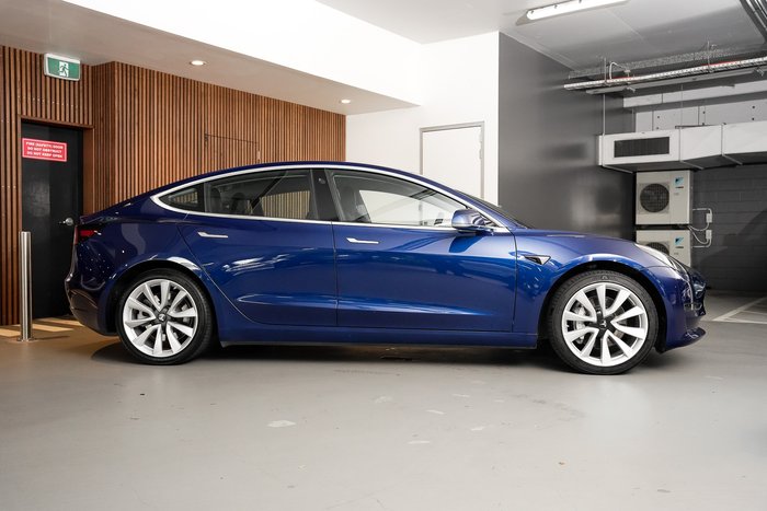 2020 Tesla Model 3 Long Range