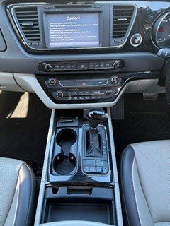 2015 Kia Carnival Platinum