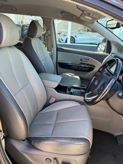2015 Kia Carnival Platinum