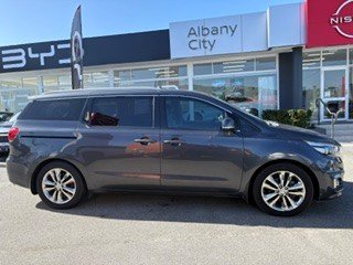 2015 Kia Carnival Platinum