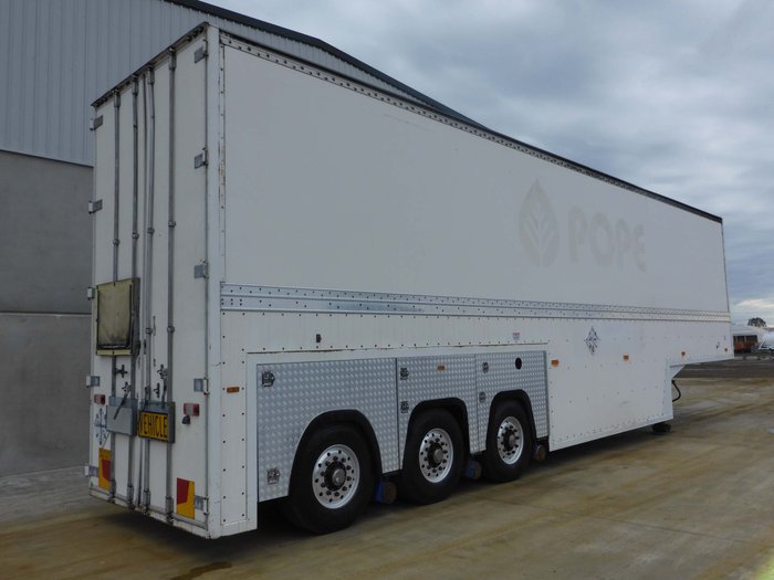2001 Southern Cross 22 Pallet Pantech (4.6m High)