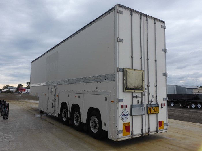 2001 Southern Cross 22 Pallet Pantech (4.6m High)