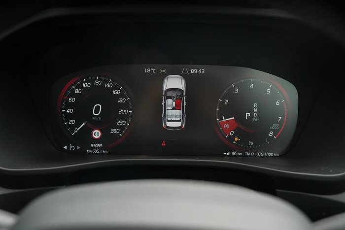2018 Volvo XC40 T5 Momentum