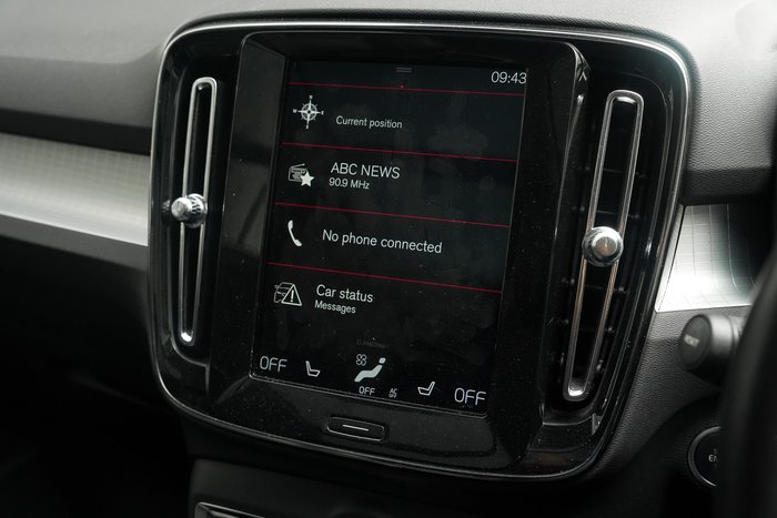 2018 Volvo XC40 T5 Momentum
