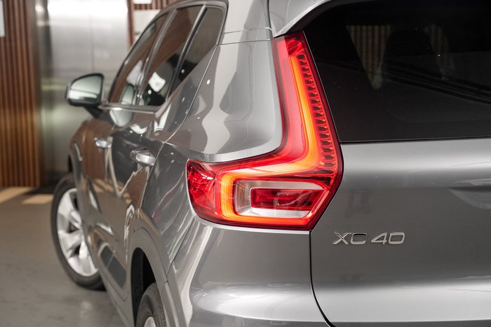 2018 Volvo XC40 T5 Momentum