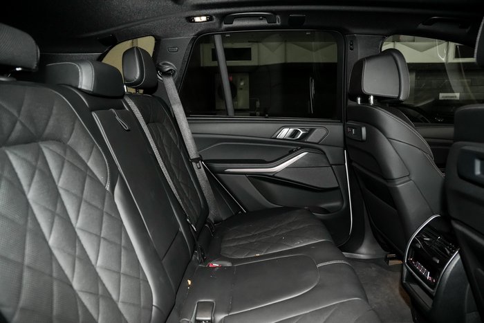 2023 BMW X5 M50i