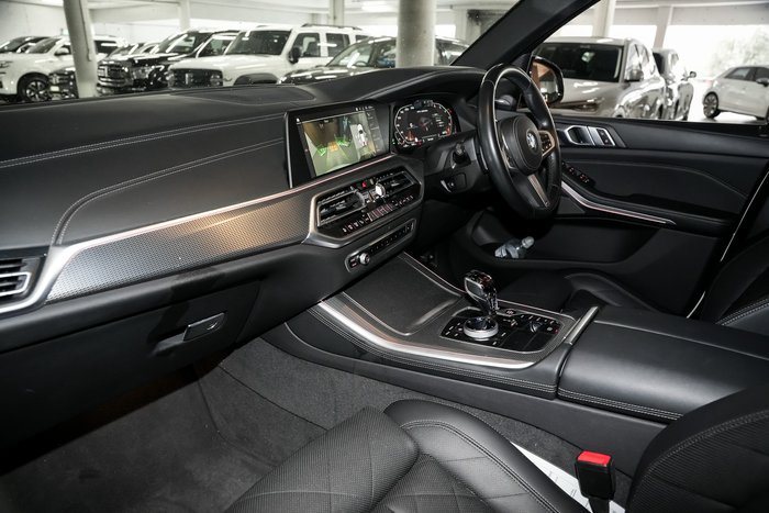 2023 BMW X5 M50i