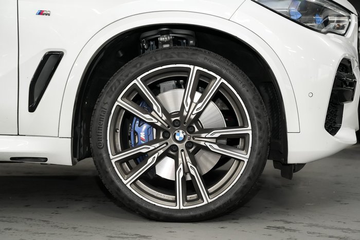 2023 BMW X5 M50i