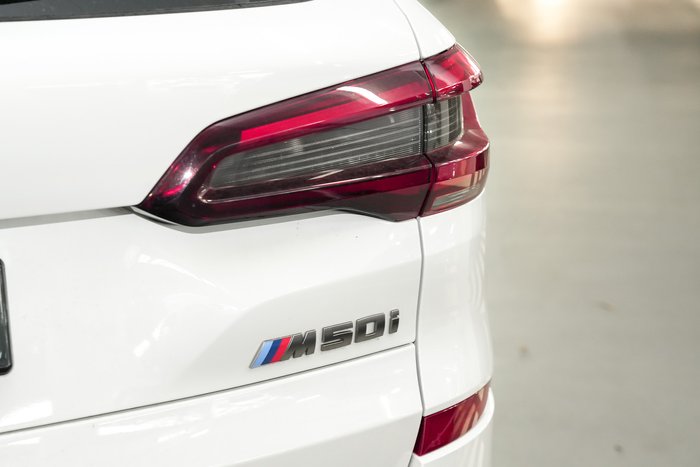 2023 BMW X5 M50i